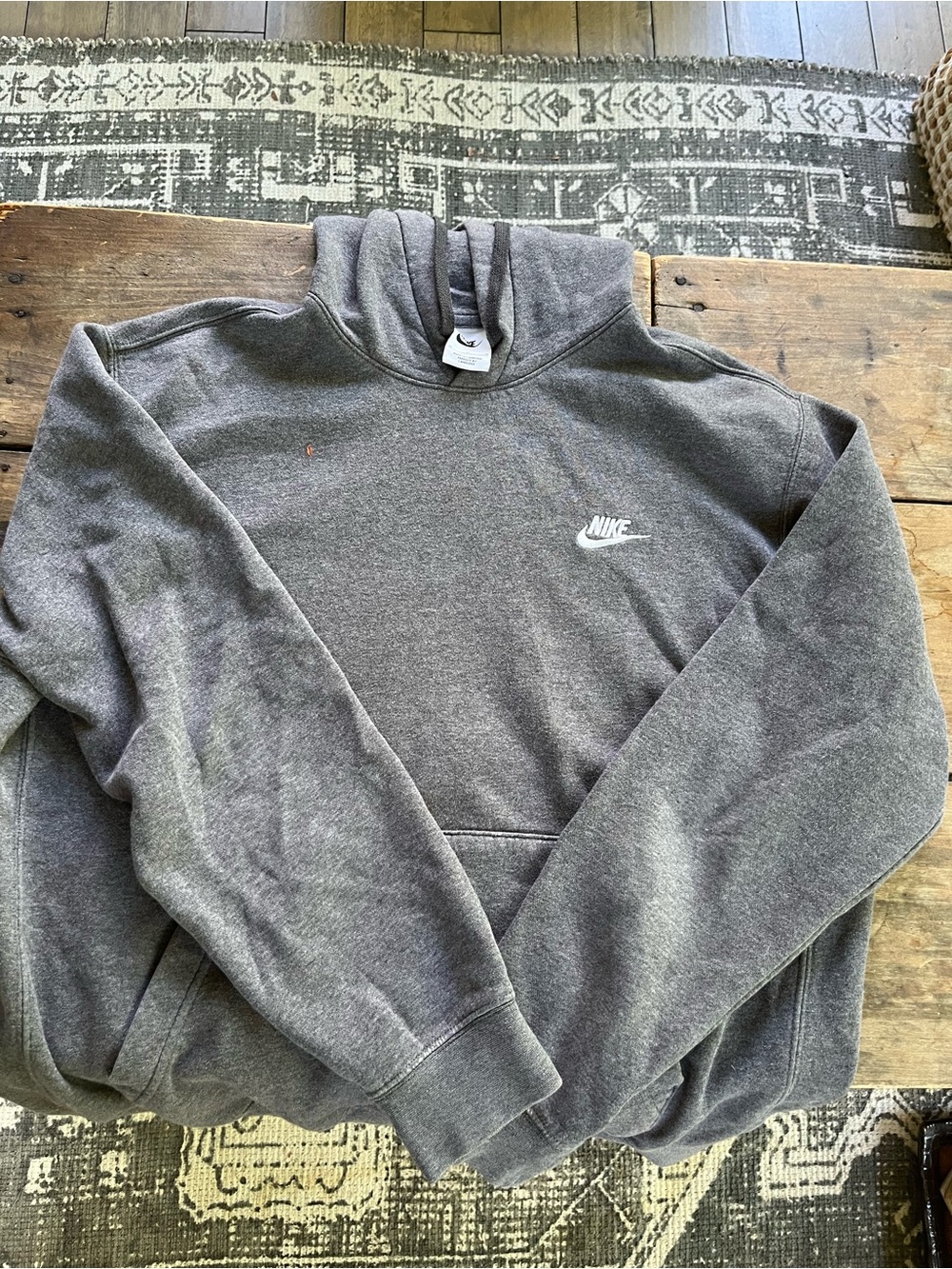 Nike Men's Gray Crewneck Sweatshirt with Small White Logo Size M